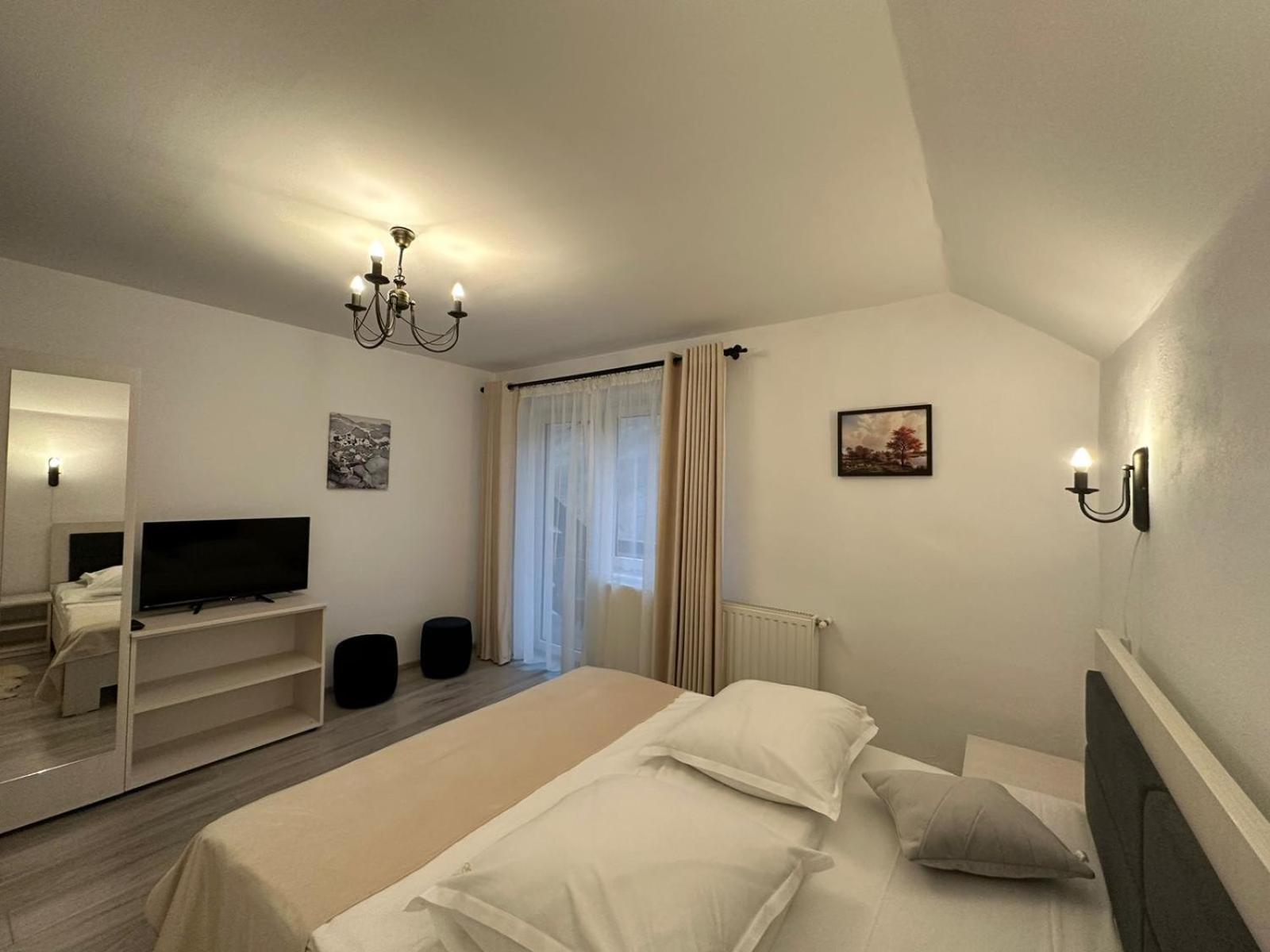 Casuta De Langa Izvor Hotel Moeciu De Sus Ngoại thất bức ảnh