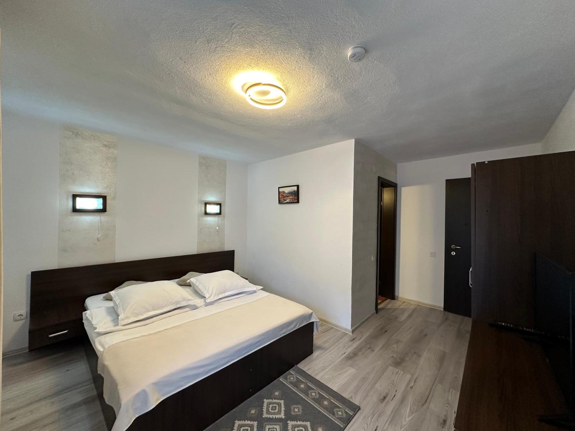 Casuta De Langa Izvor Hotel Moeciu De Sus Ngoại thất bức ảnh